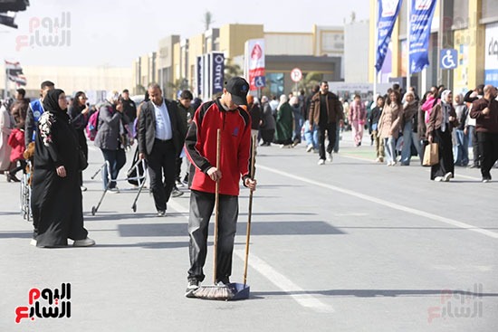 عندما تكون المكنسة ريشة الابداع