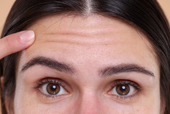 التخلص من تجاعيد الجبهة