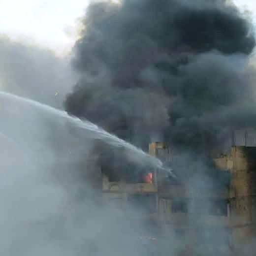 إخماد حريق داخل 3 منازل فى منشأة ناصر (7)