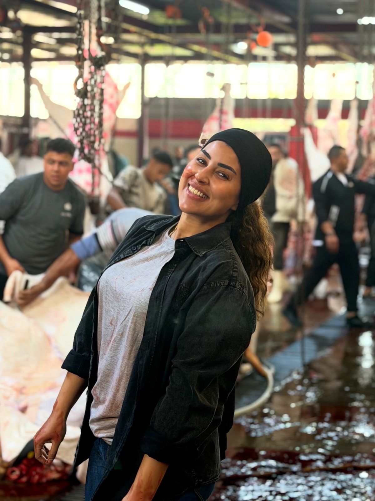 ايتن عامل داخل المدبح