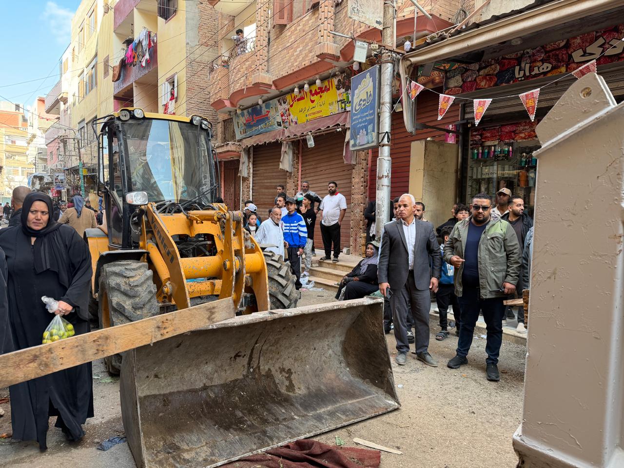 إزالة الاشغالات فى شوارع القنطرة غرب إزالة الاشغالات فى شوارع القنطرة غرب