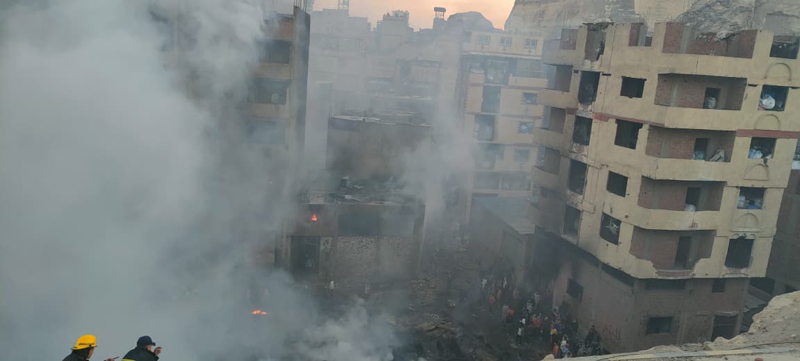 حريق 4 عقارات في منشأة ناصر حريق 4 عقارات في منشأة ناصر