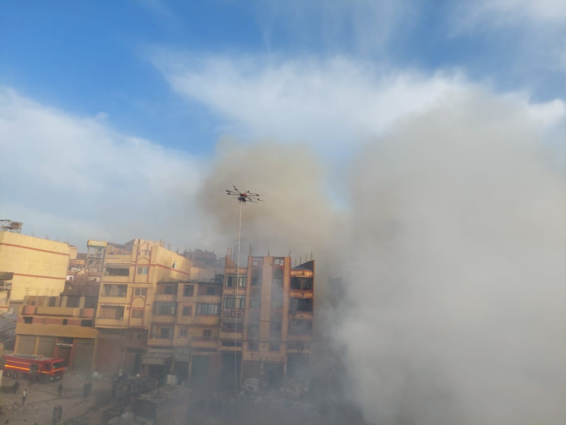 استخدام درون لإطفاء حريق 4 عقارات في منشأة ناصر استخدام درون لإطفاء حريق 4 عقارات في منشأة ناصر