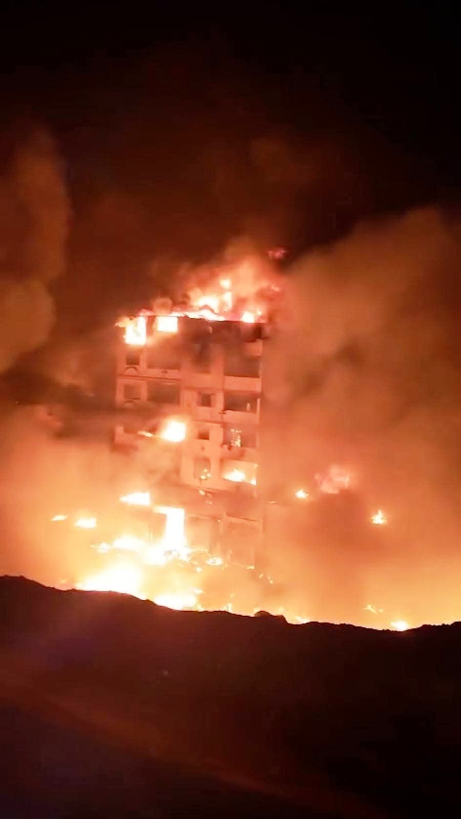 إخماد حريق داخل 3 منازل فى منشأة ناصر (2)