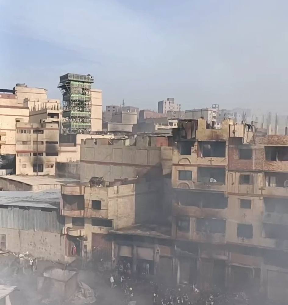 شاهد اثار حريق 4 منازل فى منشأة ناصر (3)