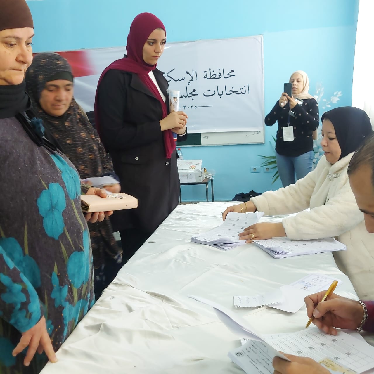 32f1e481-a9c5-49bc-8b49-b1c2182afdbc