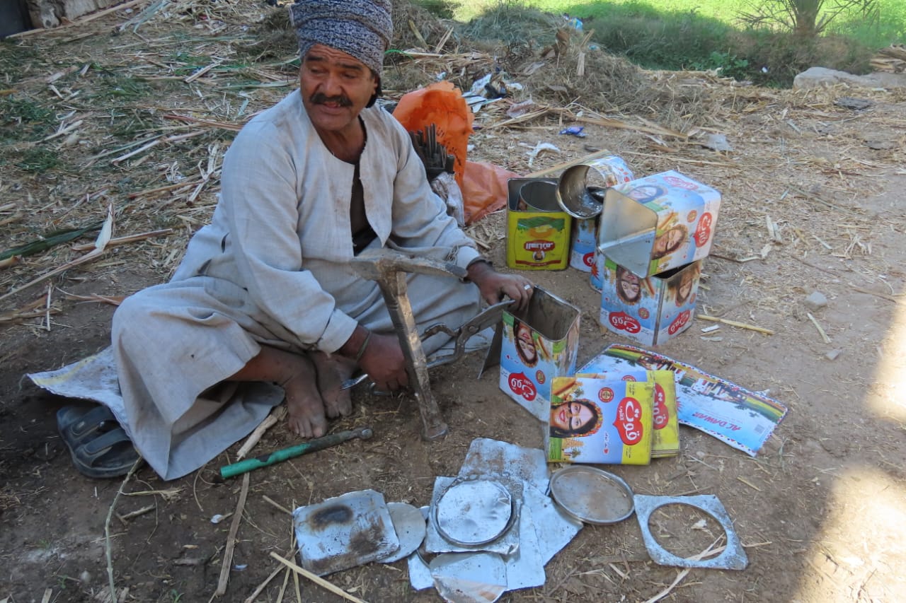 مهنة تصنيع ألواح الصفيح