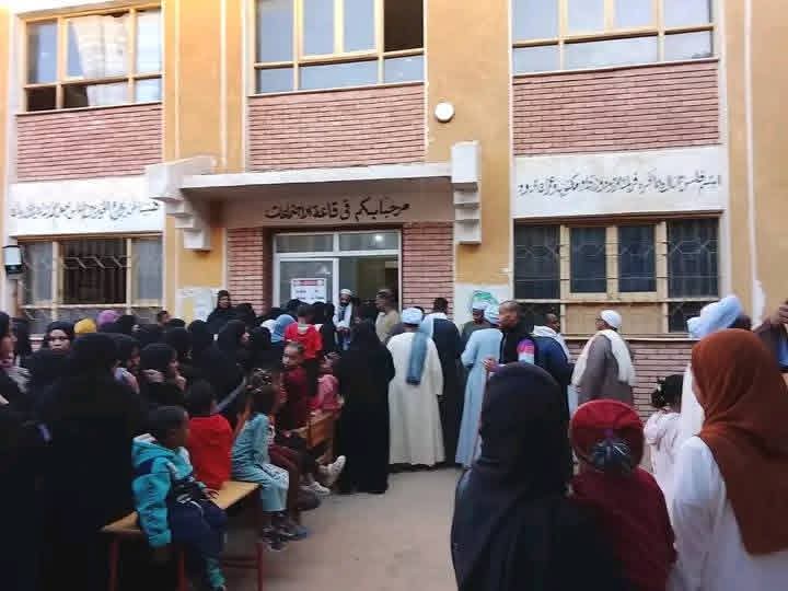 زحام انتخابي بالمنصورية بأسوان