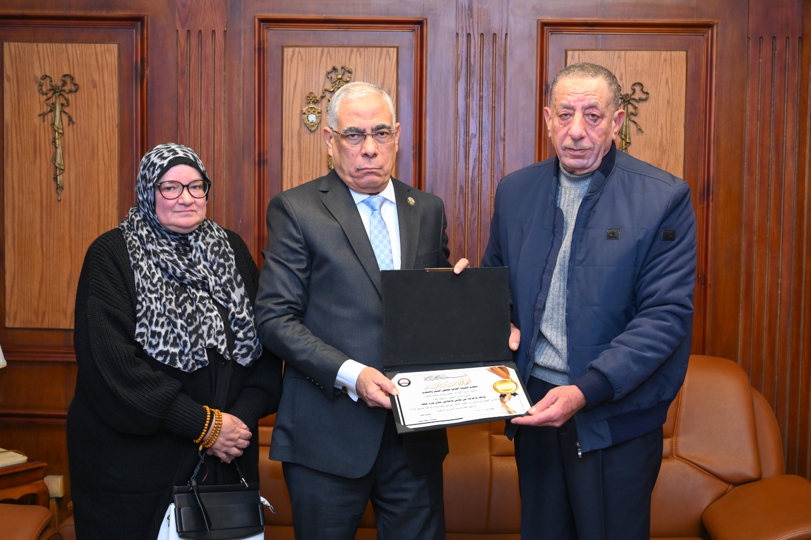 1a740fe8-5a49-4649-aa7a-c444a194a236 1a740fe8-5a49-4649-aa7a-c444a194a236