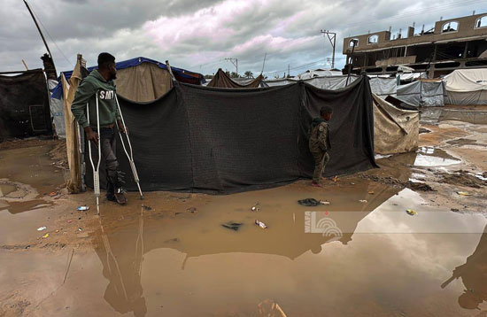 خيام النازحين تغرق فى الأمطار