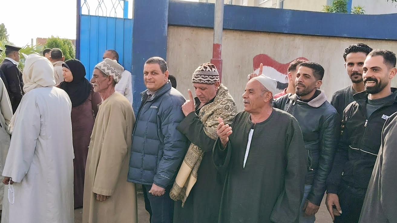 كبار السن يشاركون فى انتخابات مجلس النواب بالبحيرة كبار السن يشاركون فى انتخابات مجلس النواب بالبحيرة