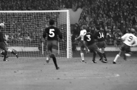 بوبي تشارلتون