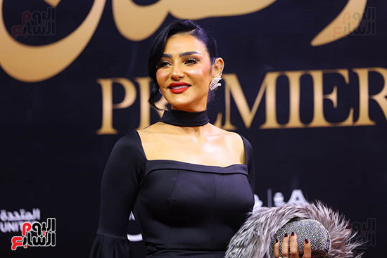 إطلالة جريئة من هبة الأباصيري