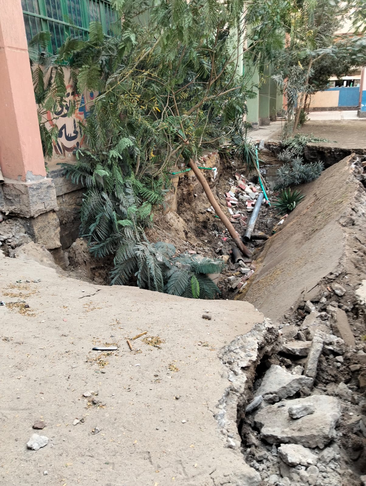 الهبوط الأرضي الهبوط الأرضي