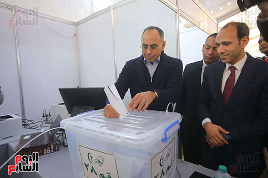 الدكتور هاني سري الدين