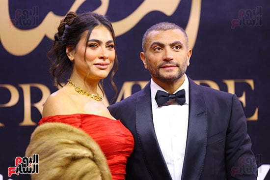 هاجر وزوجها هاجر وزوجها