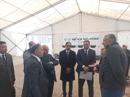 أعضاء اللجنة المشرفة على الانتخابات