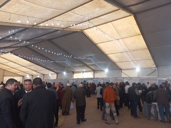 توافد أعضاء اللجنة العمومية