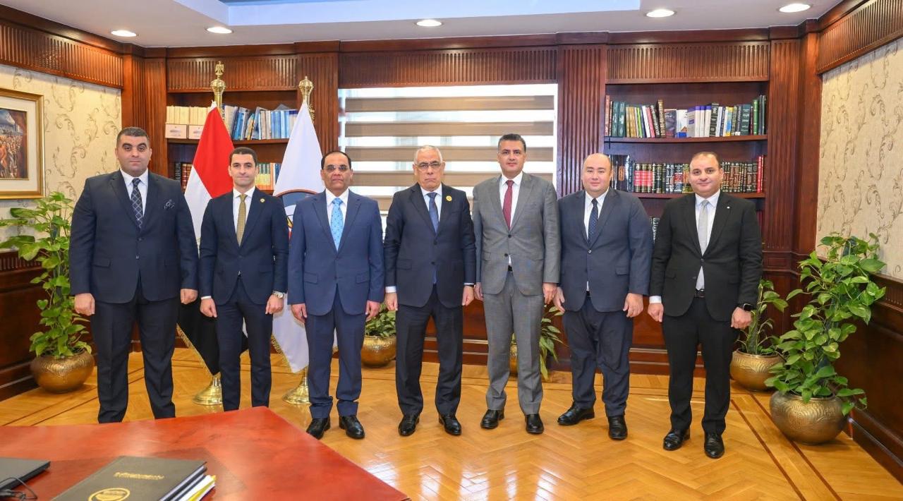 965b3c83-204e-4e2a-b3fc-f5e521ab2573