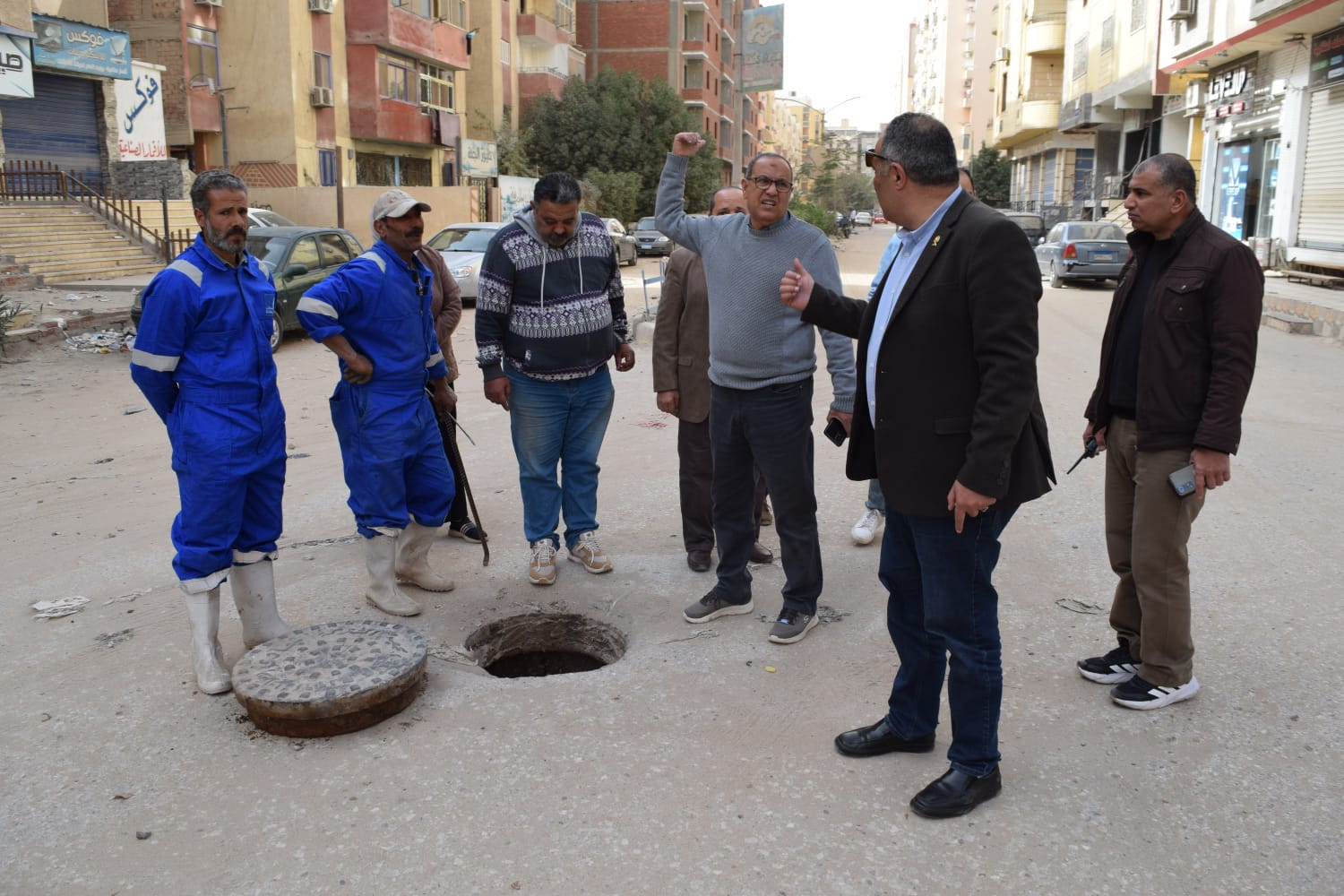 الكشف على احد المطابق