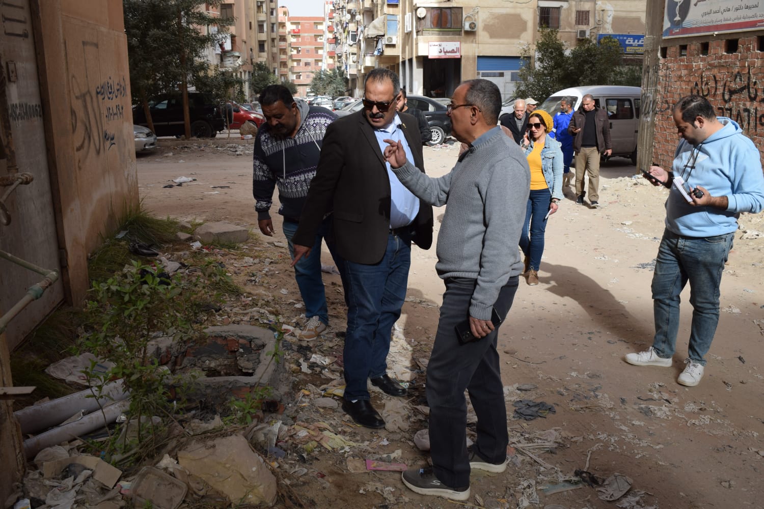 جانب من الجولة فى أرض الجمعيات 