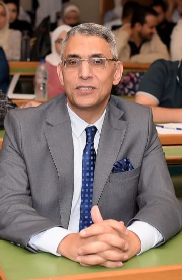 الدكتور مصطفى الشاذلي