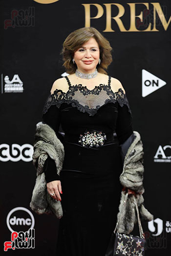 الفنانة إلهام شاهين الفنانة إلهام شاهين