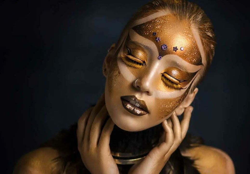 اليوم العالمي لفن الوجه والجسم