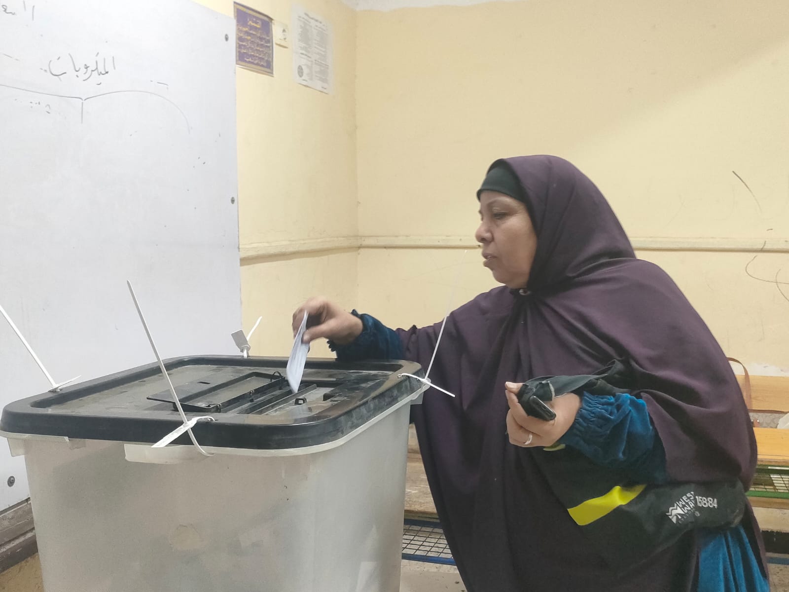 6baa64a9-041b-4772-9379-6e7191ba1f90