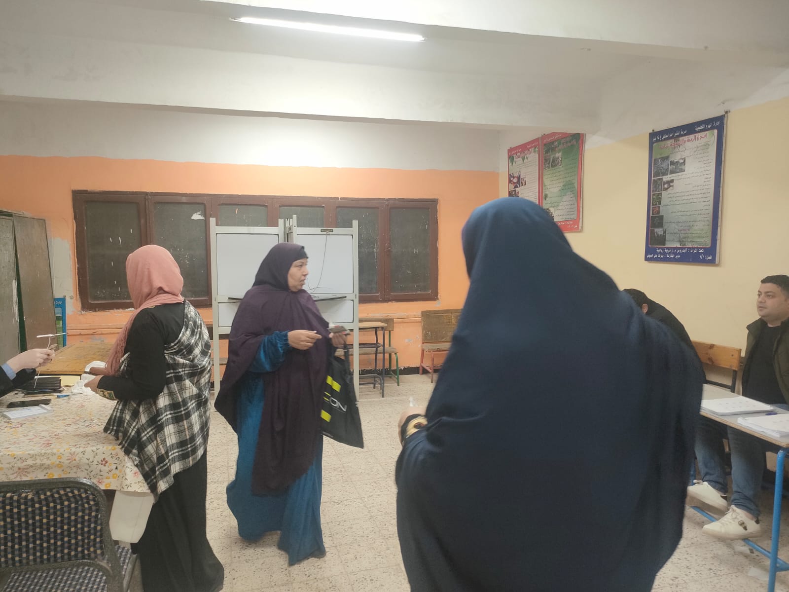 f1bdae56-0e50-4df6-87d5-7ce05598fbc0