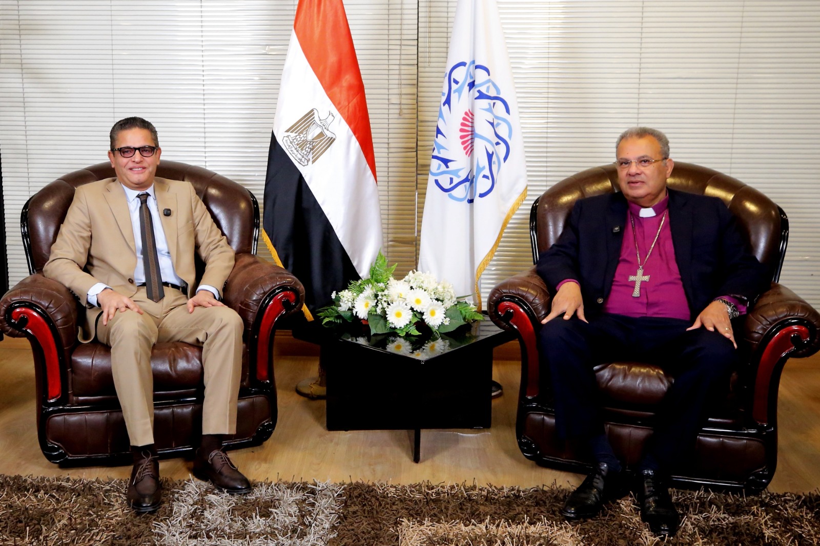 رئيس تحرير اليوم السابع يهنئ رئيس الطائفة الإنجيلية بعيد الميلاد (2)