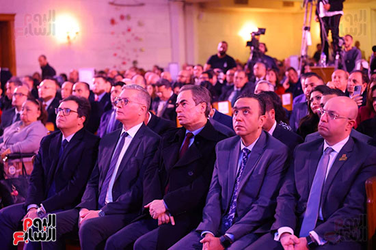 الكاتب أحمد المسلمانى ووزير الثقافة أحمد هنو