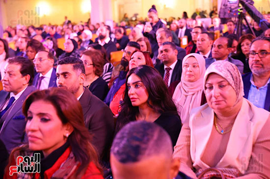 جانب من الحضور خلال الاحتفال بقداس عيد الميلاد للطائفة الإنجيلية