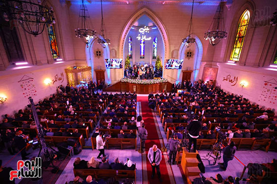 الاحتفال بعيد الميلاد المجيد