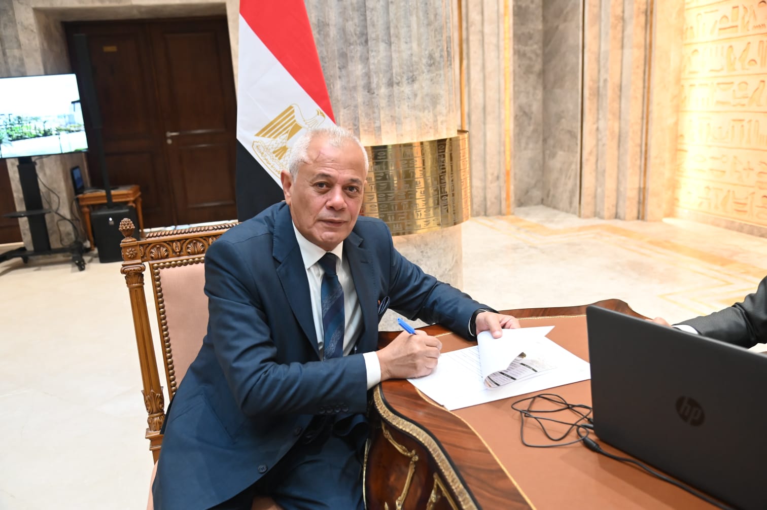 0a94400f-c73d-4e05-b69d-27be01e7f460