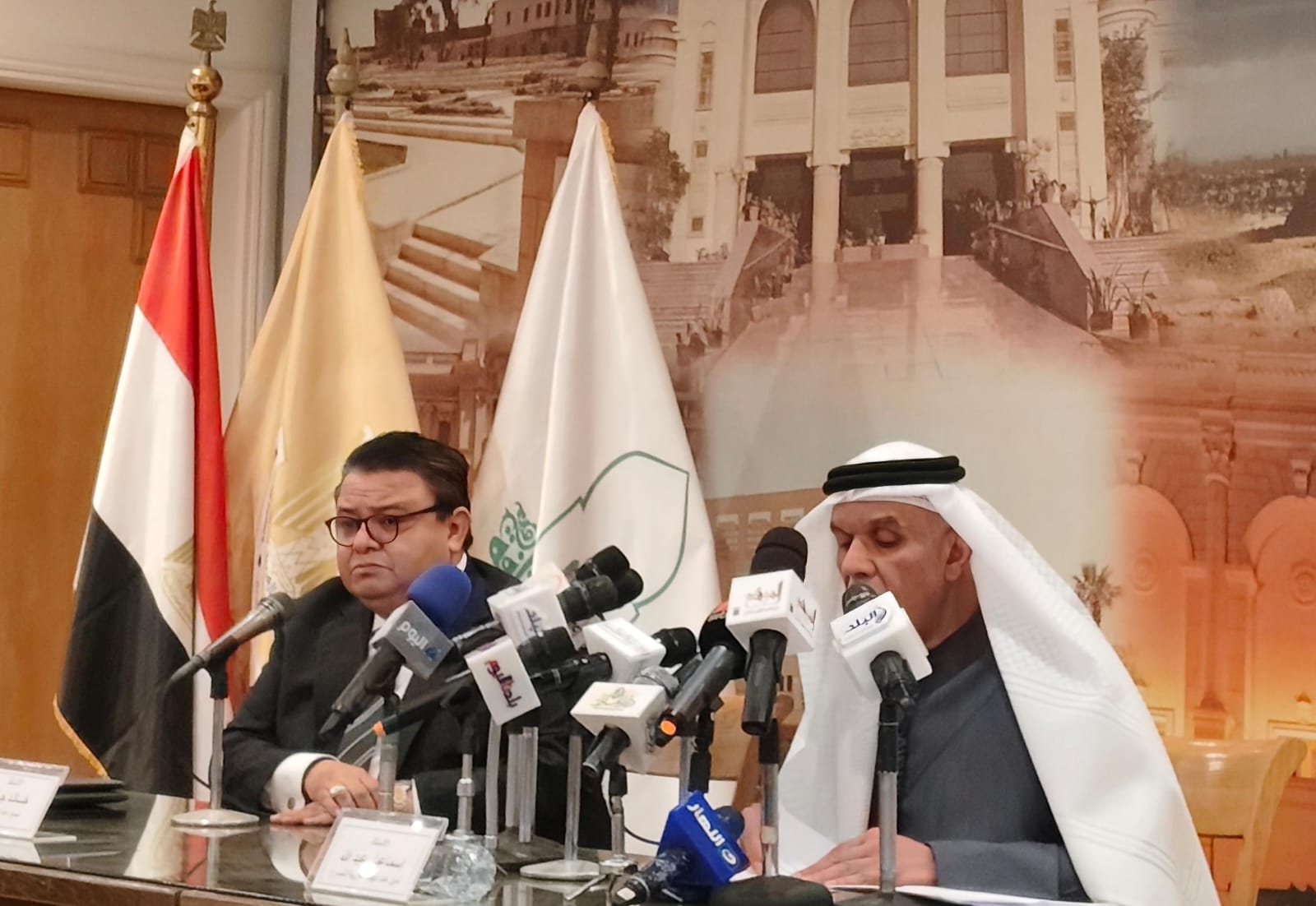 مهرجان المسرح العربي (1)