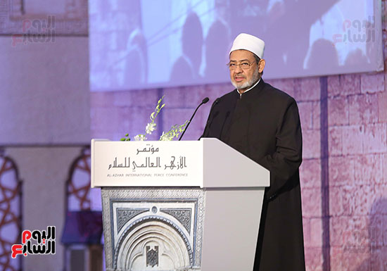 المتحدثين-بمؤتمر-الازهر-الدولي-للسلام-تصوير-كريم-عبد-العزيز--27-4-2017‎-(11)