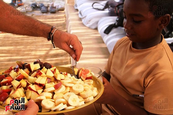 إضافة-الفاكهة-للتلبينة