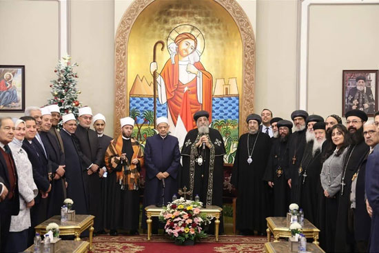 شيخ الأزهر خلال تهنئة البابا تواضروس بعيد الميلاد (5)