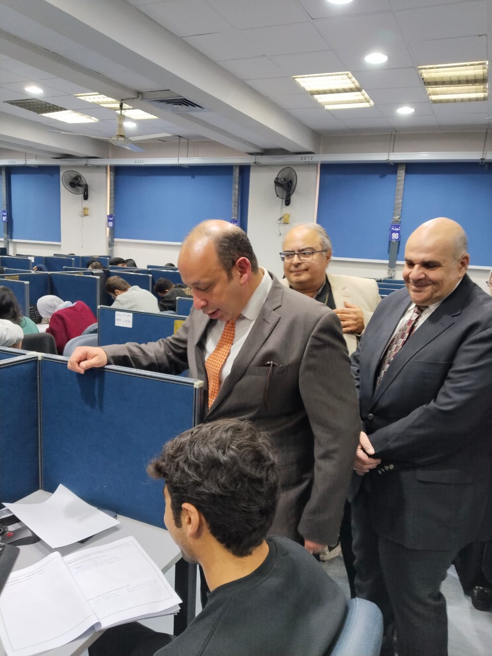 5b12f717-434c-461f-b029-e12a2321f293