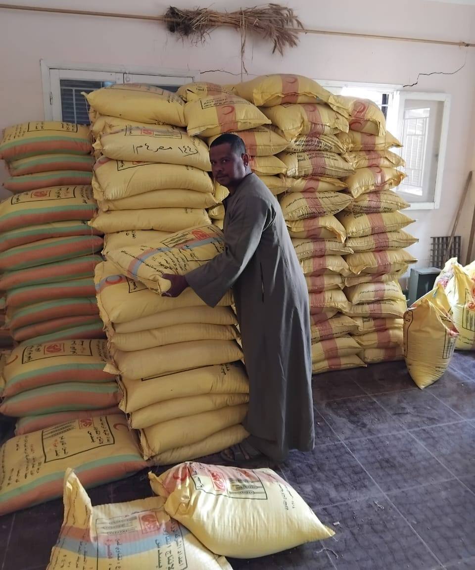 الزراعة توزع 65 طن أسمدة على المزارعين حول الأقصر