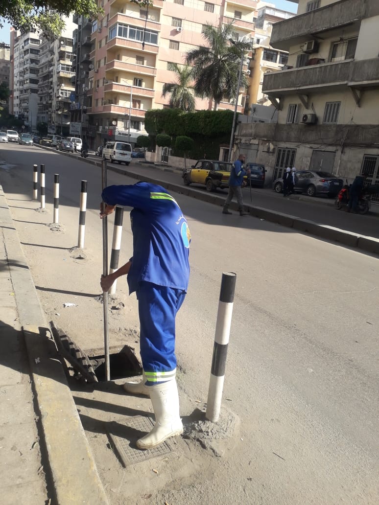 رفع المخلفات من الشنايش بالإسكندرية