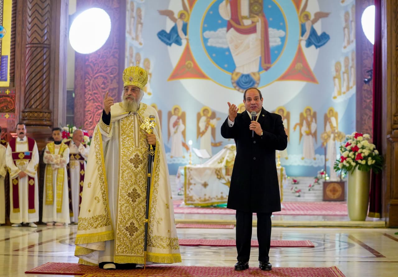 الرئيس عبد الفتاح السيسى والبابا تواضروس الرئيس عبد الفتاح السيسى والبابا تواضروس