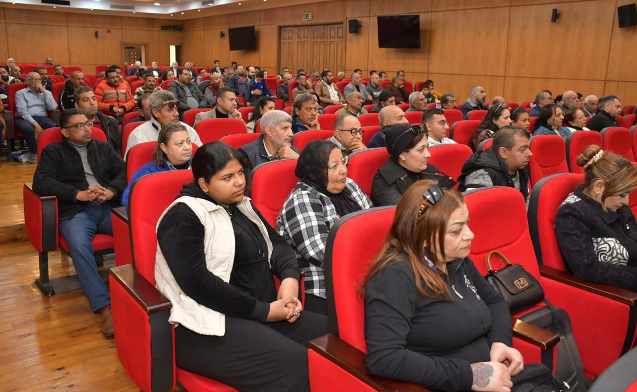 حضور الموظفين حضور الموظفين