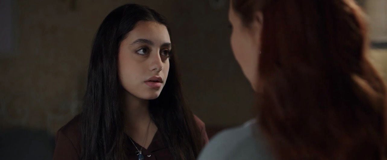 ياسمينا العبد تحاول ان تثبت التهم على چلا هشام في مسلسل ميد ترم (2)