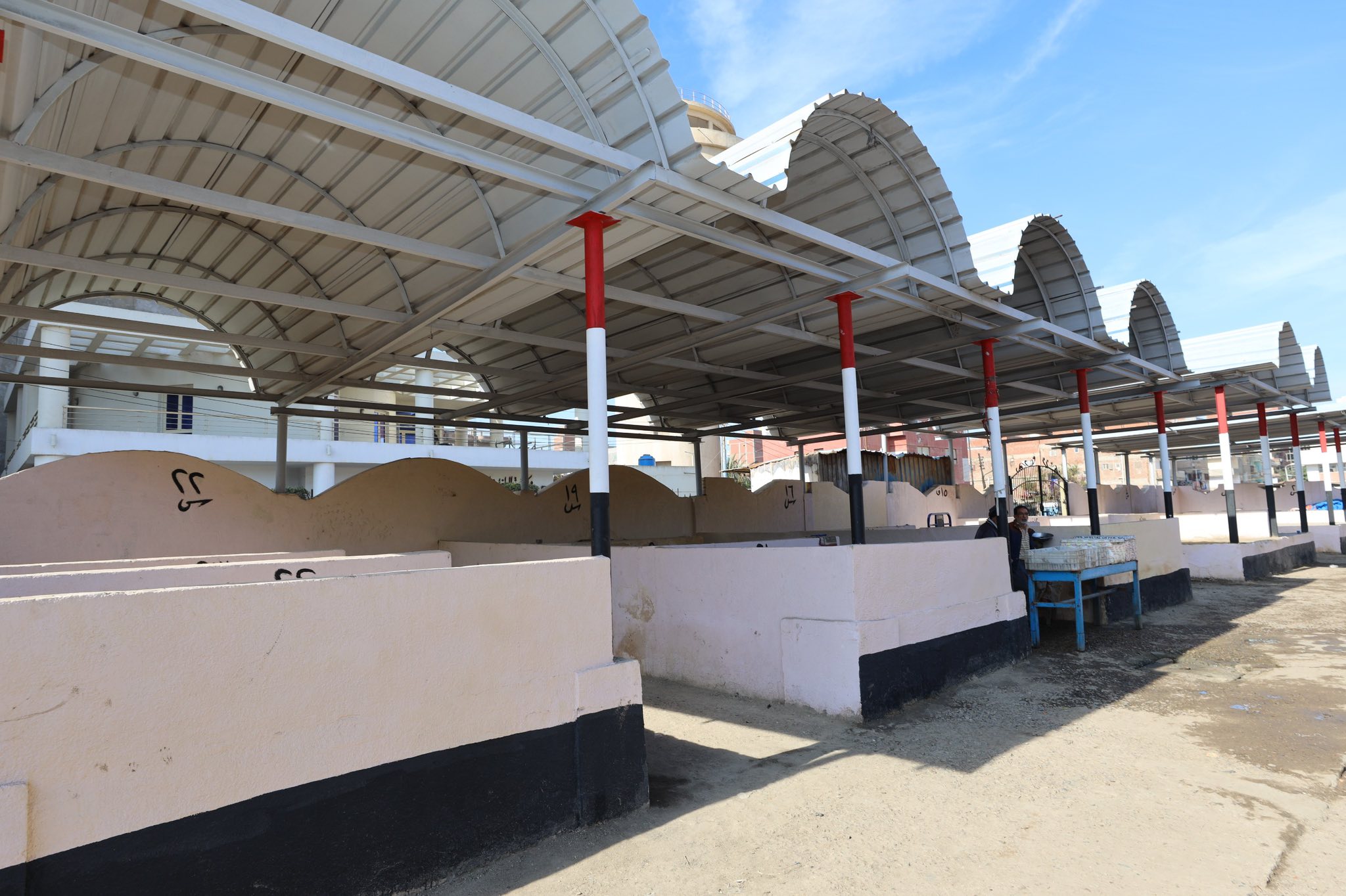 السوق الحضري المطور بسيدي سالم