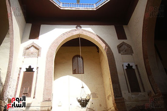 جدران المسجد من الداخل جدران المسجد من الداخل