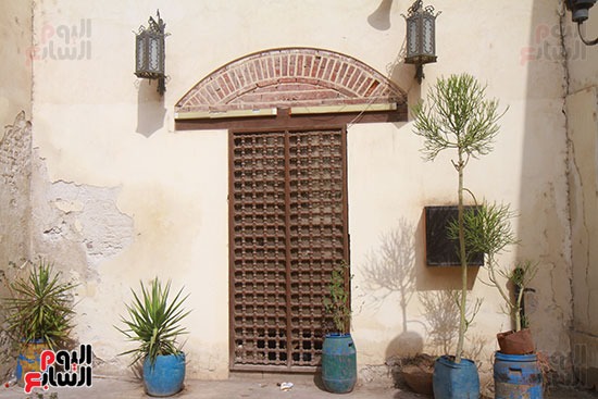 الباب الخارجي لضريح المعيني الباب الخارجي لضريح المعيني