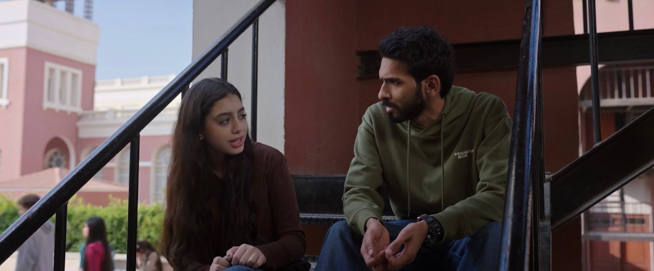 ياسمينا العبد تحاول ان تثبت التهم على چلا هشام في مسلسل ميد ترم (3)