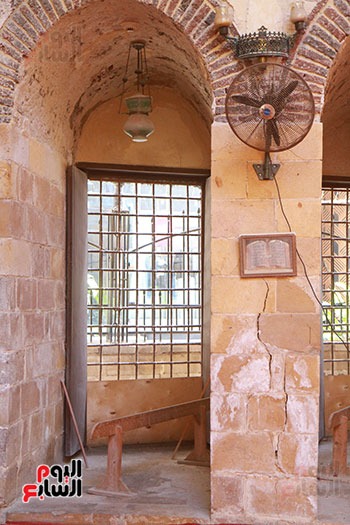 نوافذ مطله علي السوق نوافذ مطله علي السوق